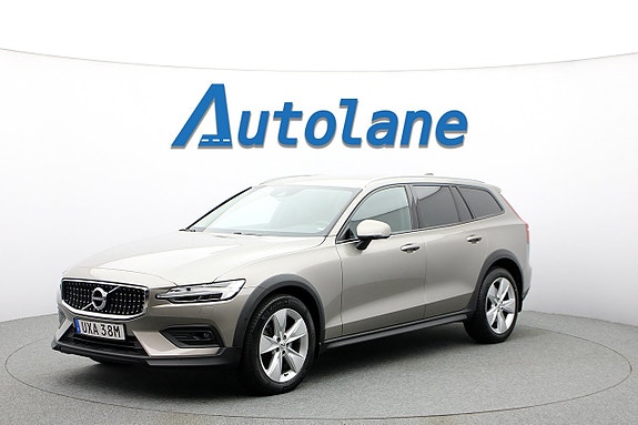 Volvo V60 Cross Country 4 of 27