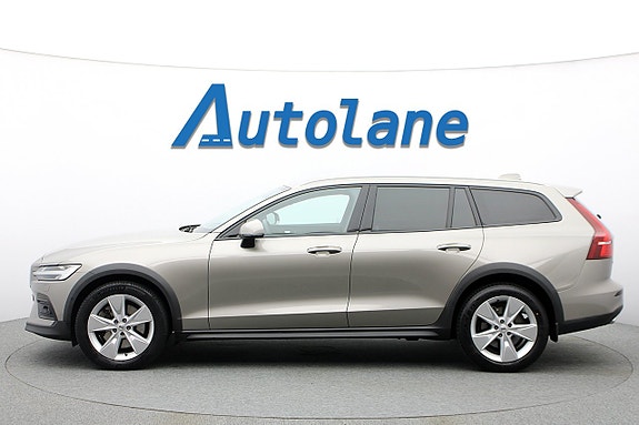 Volvo V60 Cross Country 5 of 27