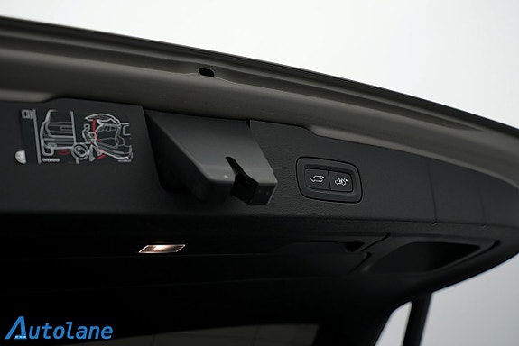 Volvo V60 Cross Country 27 of 27