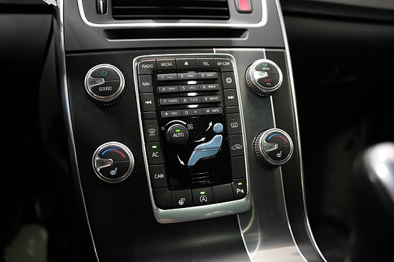 Volvo V60 16 of 24