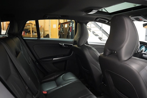 Volvo V60 23 of 24