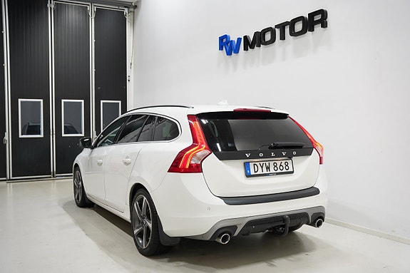 Volvo V60 4 of 24