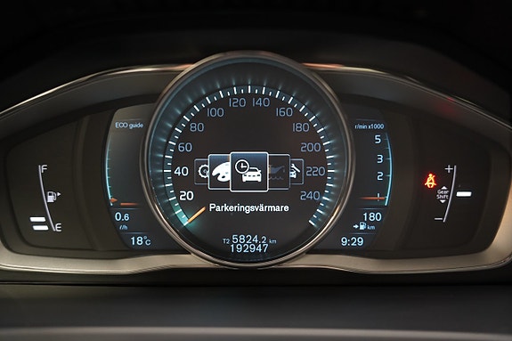 Volvo V60 14 of 24