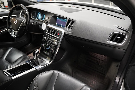 Volvo V60 10 of 24