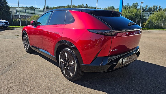 Mazda CX-6e 8 of 13