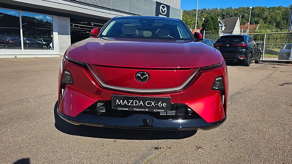 Mazda CX-6e 4 of 13