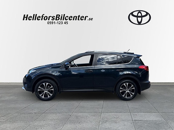 Toyota RAV4 3 of 21