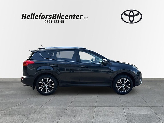 Toyota RAV4 17 of 21