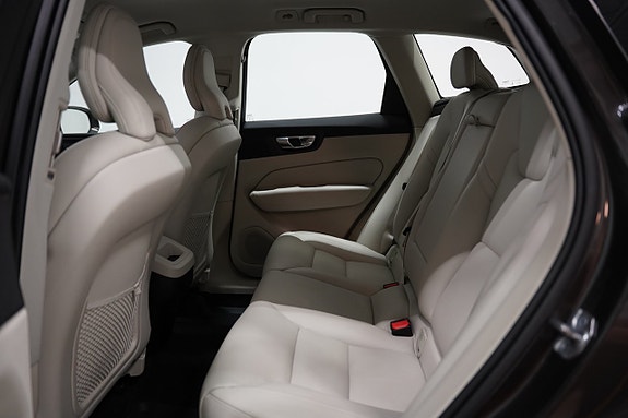 Volvo XC60 21 of 25
