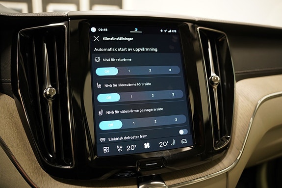 Volvo XC60 19 of 25