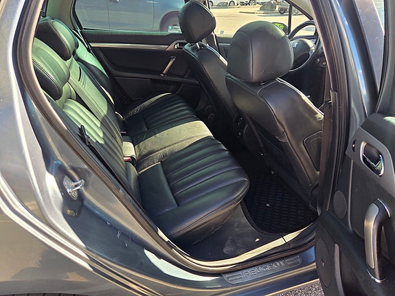 Peugeot 407 8 of 10