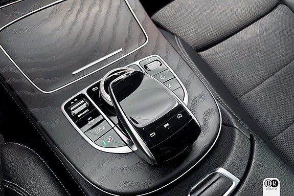 Mercedes-Benz E200 18 of 20
