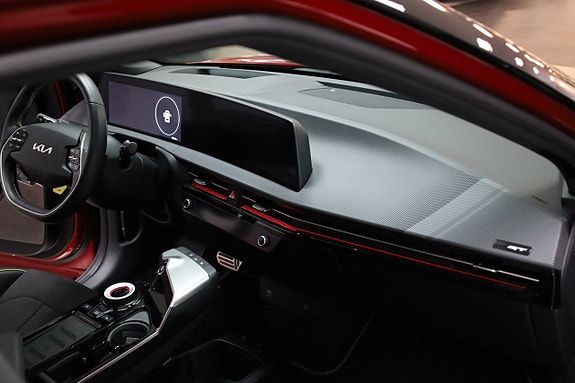 Kia EV6 16 of 28