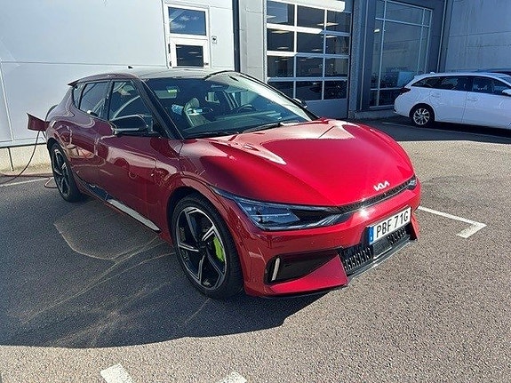 Kia EV6 2 of 6