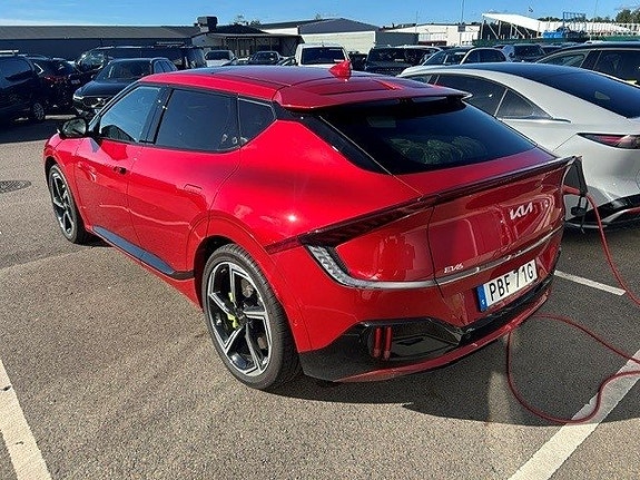 Kia EV6 3 of 6