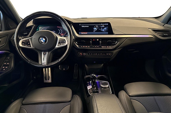 BMW 118i 8 of 19