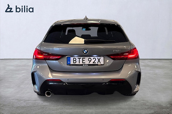 BMW 118i 4 of 19