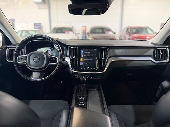 Volvo V60 Cross Country 12 of 30