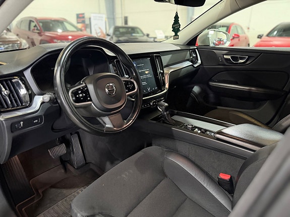 Volvo V60 Cross Country 13 of 30