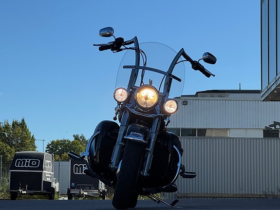 Harley-Davidson Heritage Softail Classic 1.7 Twin Cam 103B 2014 Luft o Buller 9 of 19
