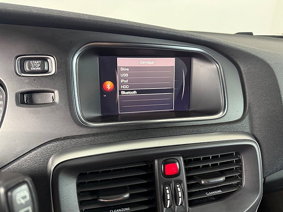 Volvo V40 15 of 20