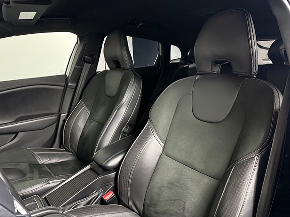 Volvo V40 10 of 20