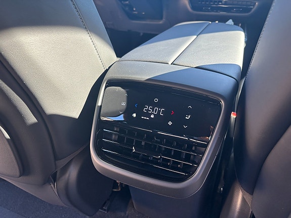 Mazda CX-6e 20 of 23