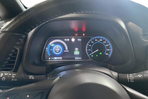 Nissan Leaf 9 of 15