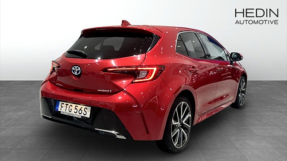 Toyota Corolla 2 of 14