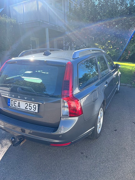 Volvo V50 5 of 16