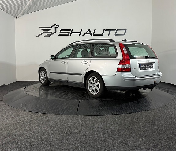 Volvo V50 7 of 16