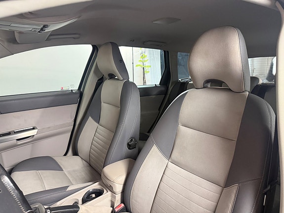 Volvo V50 10 of 16