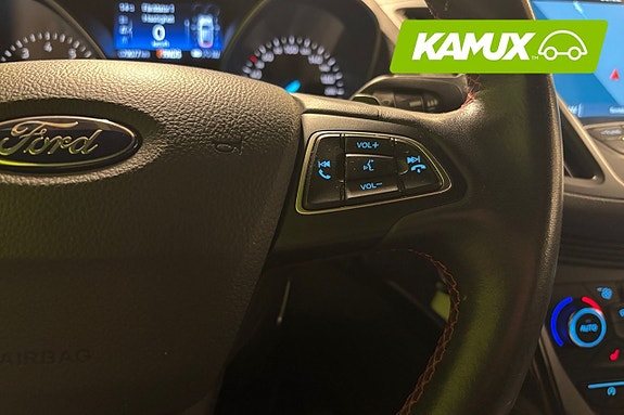 Ford Kuga 23 of 25