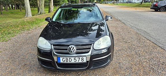 Volkswagen Golf V 2 of 25