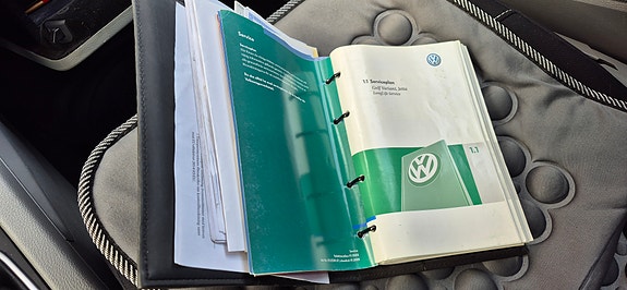 Volkswagen Golf V 25 of 25