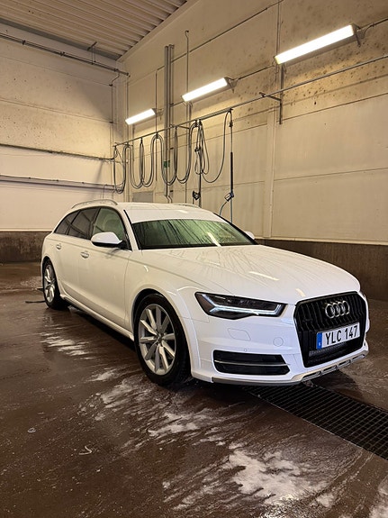 Audi A6 allroad 2 of 7