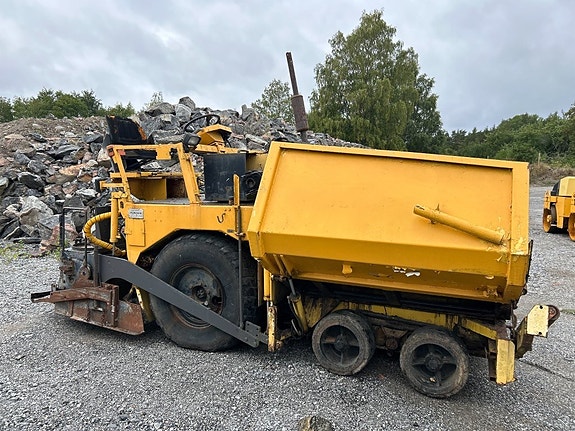 Asfaltsläggare  Bitelli BB30 4 of 6