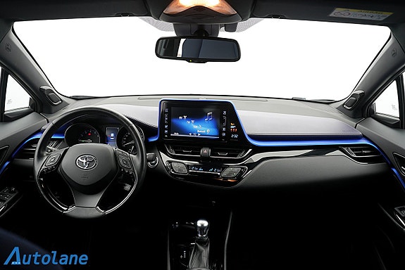 Toyota C-HR 16 of 28