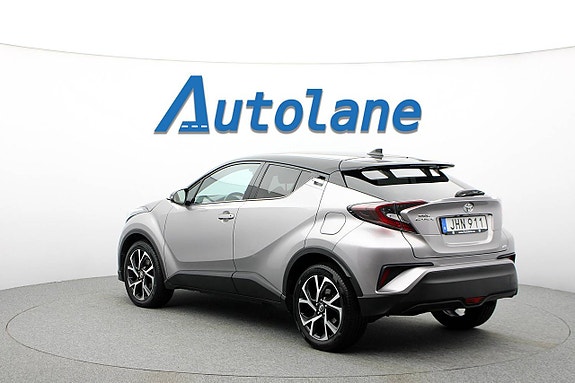 Toyota C-HR 6 of 28