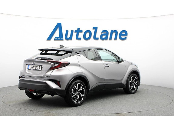 Toyota C-HR 8 of 28