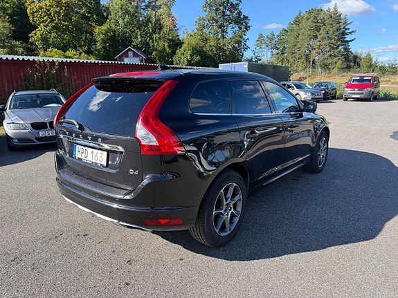 Volvo XC60 5 of 26