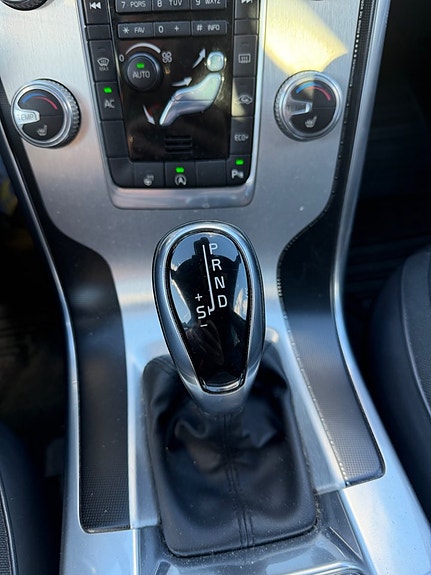 Volvo XC60 22 of 26