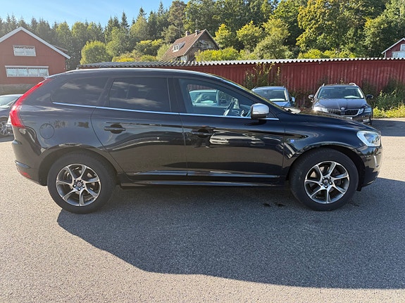Volvo XC60 6 of 26