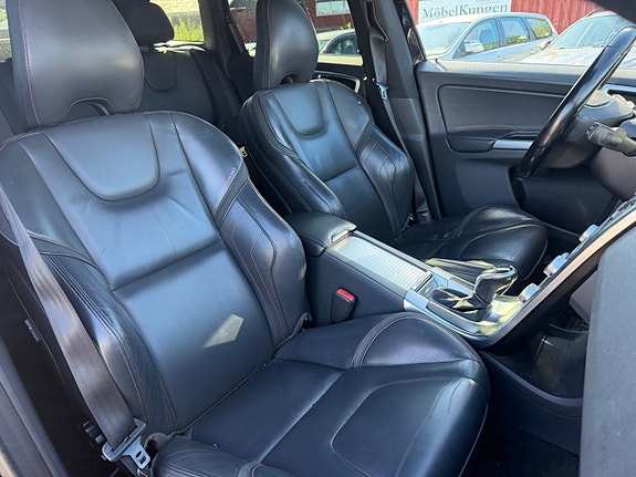 Volvo XC60 10 of 26