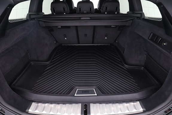 BMW 330i 18 of 30