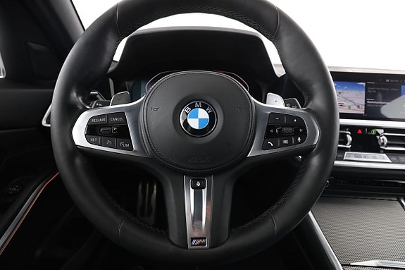BMW 330i 19 of 30