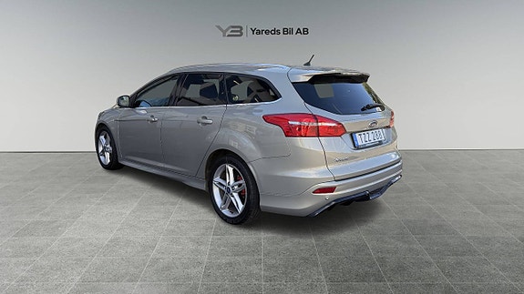 Ford Focus 6 of 17