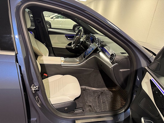 Mercedes-Benz C200 14 of 15