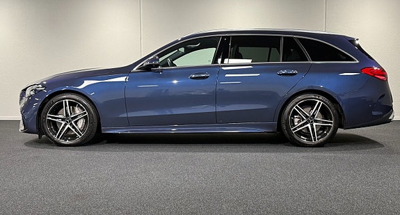 Mercedes-Benz C200 2 of 15