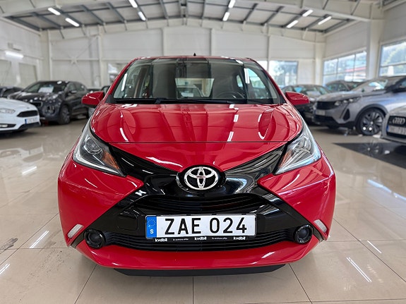 Toyota Aygo 2 of 12